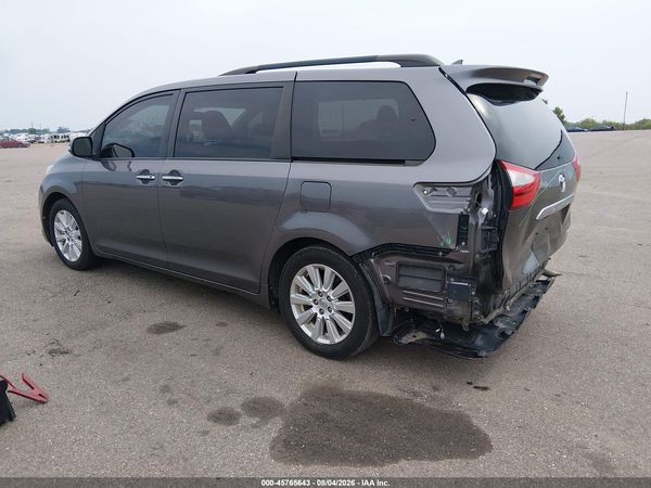 2017 TOYOTA SIENNA