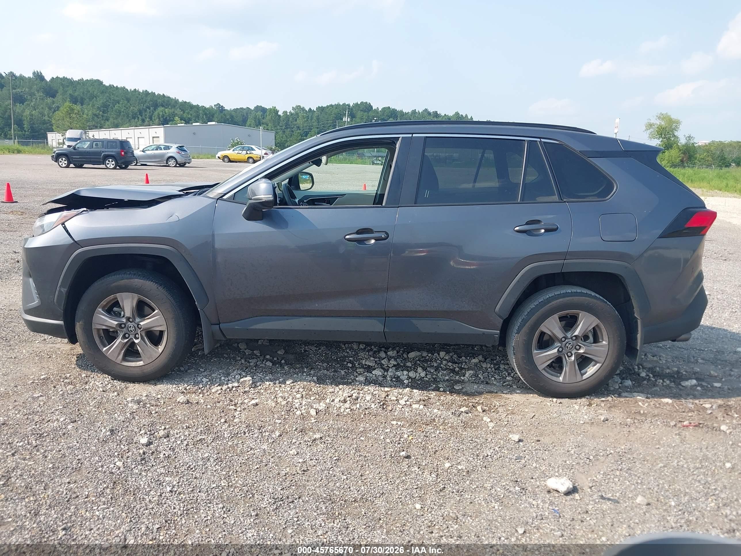 2024 TOYOTA RAV4 XLE