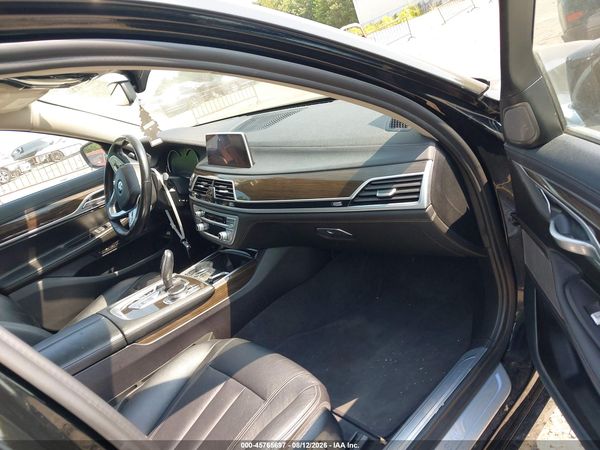 2019 BMW 740I