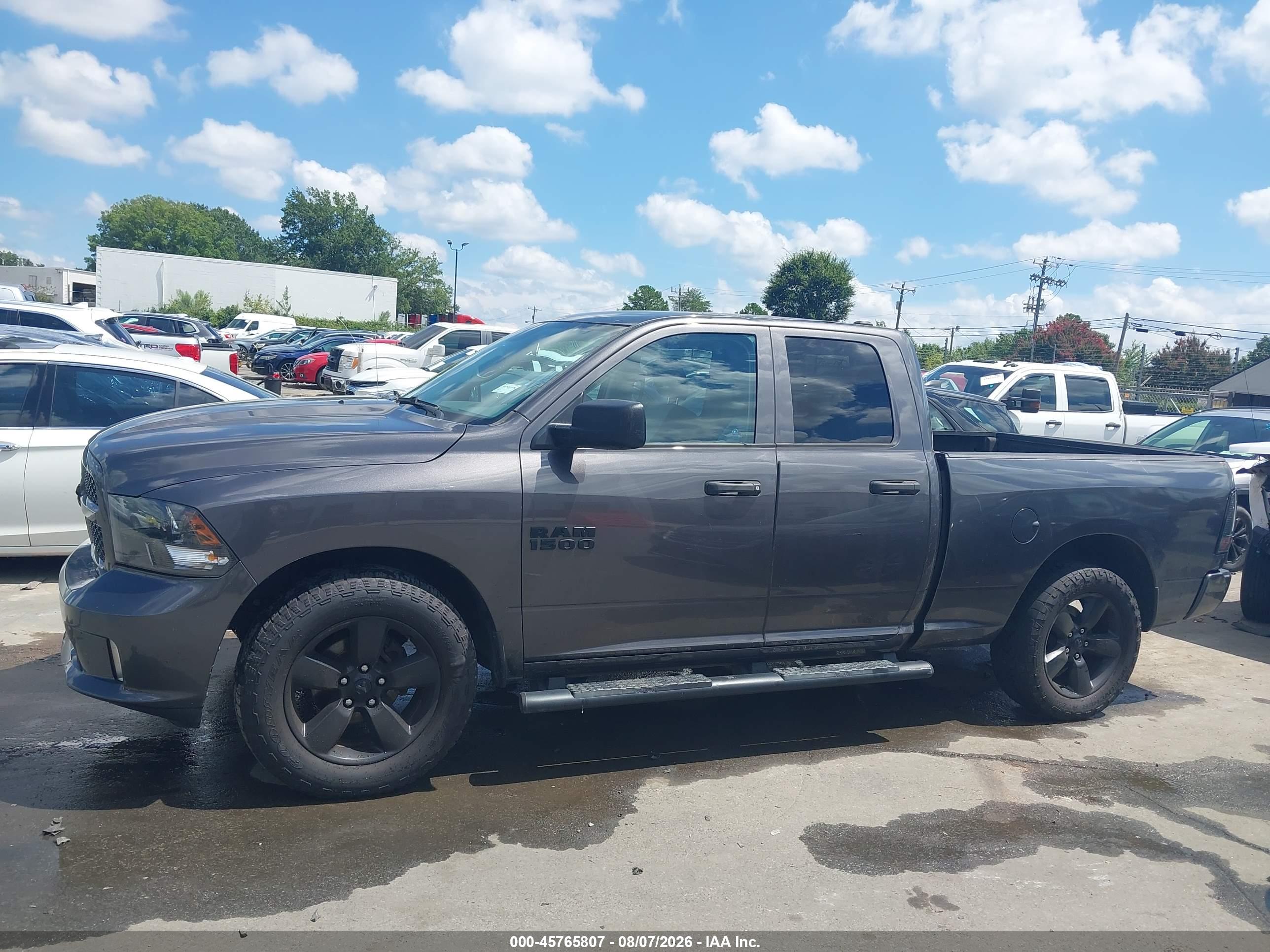 2017 RAM 1500 EXPRESS  4X2 6'4 BOX