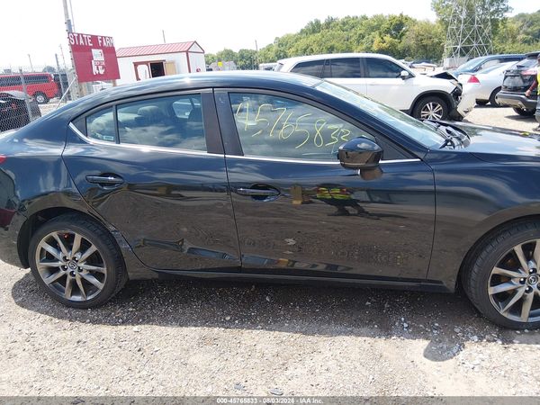 2018 MAZDA MAZDA3 TOURING