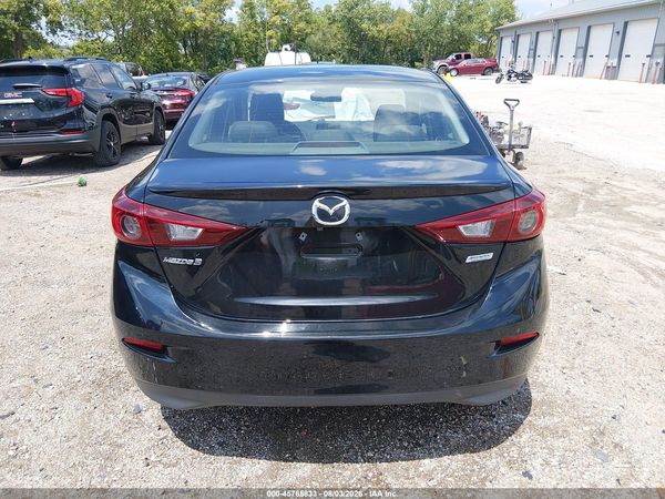 2018 MAZDA MAZDA3 TOURING