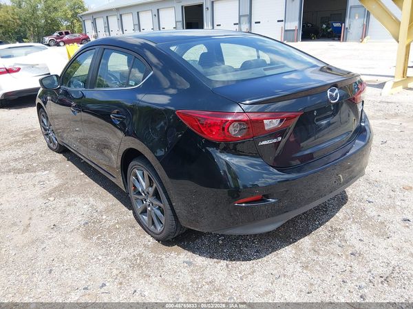 2018 MAZDA MAZDA3 TOURING