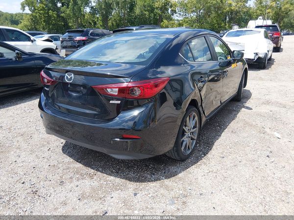 2018 MAZDA MAZDA3 TOURING