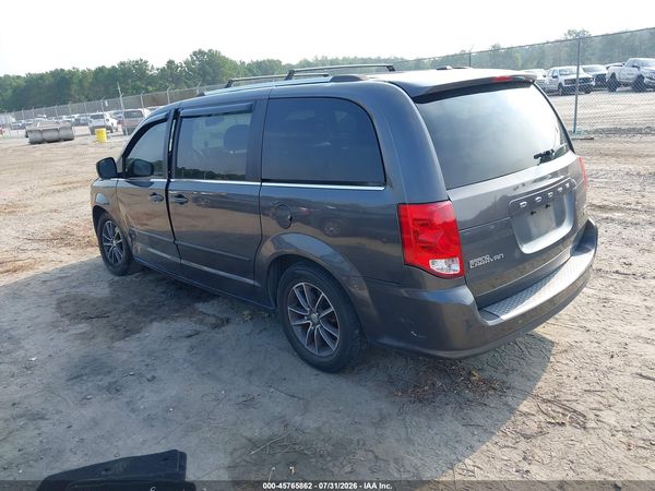 2017 DODGE GRAND CARAVAN SXT — I3