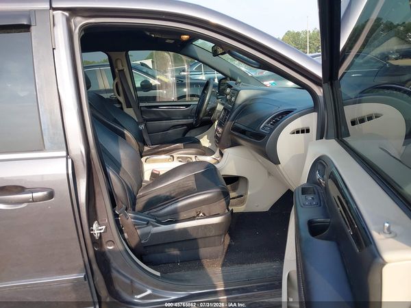 2017 DODGE GRAND CARAVAN SXT — I5