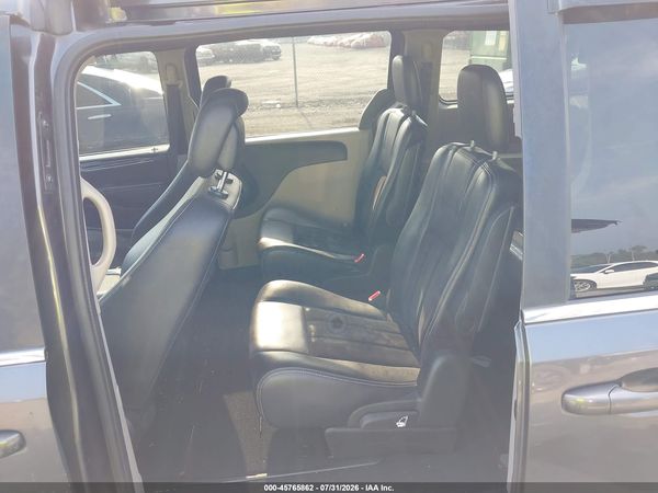 2017 DODGE GRAND CARAVAN SXT — I8