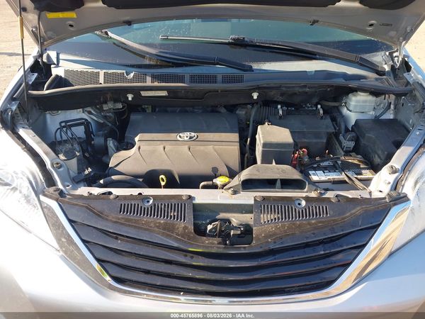 2012 TOYOTA SIENNA LE V6 8 PASSENGER — I10