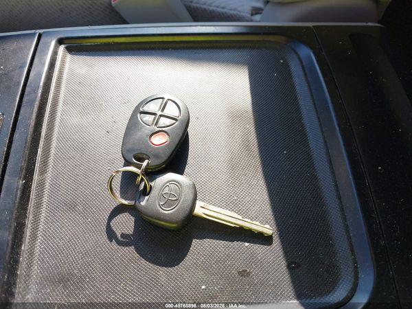 2012 TOYOTA SIENNA LE V6 8 PASSENGER — I11