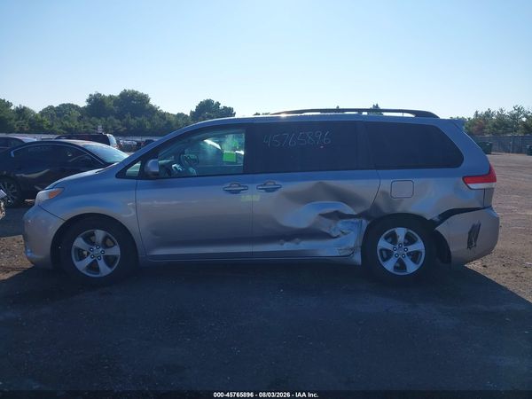 2012 TOYOTA SIENNA LE V6 8 PASSENGER — I117