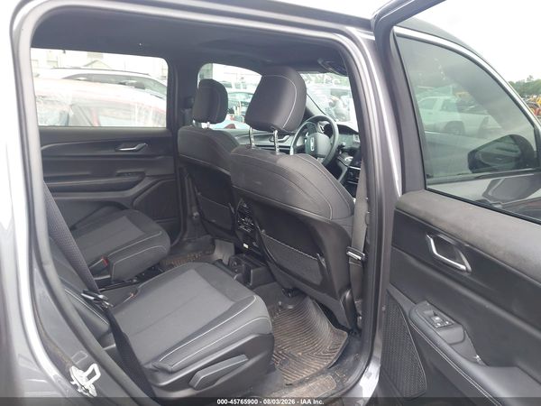 2025 JEEP GRAND CHEROKEE L LAREDO X 4X2