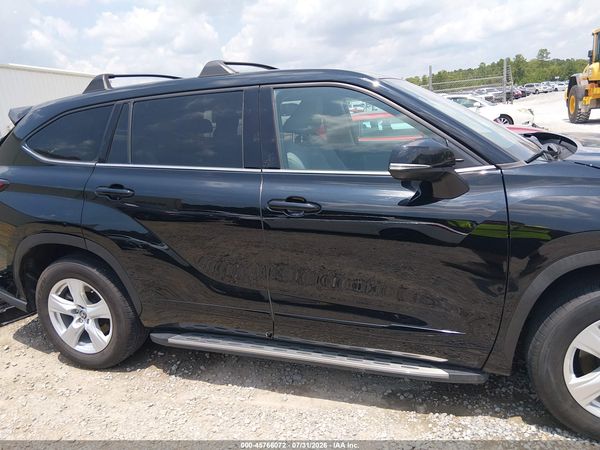 2021 TOYOTA HIGHLANDER LE