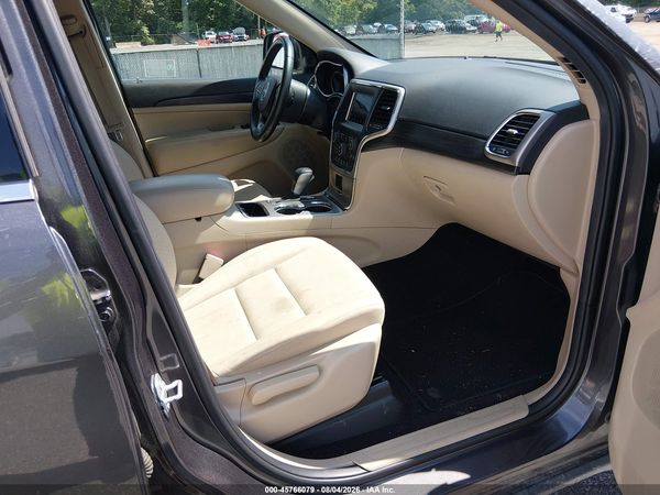 2019 JEEP GRAND CHEROKEE LAREDO E 4X2