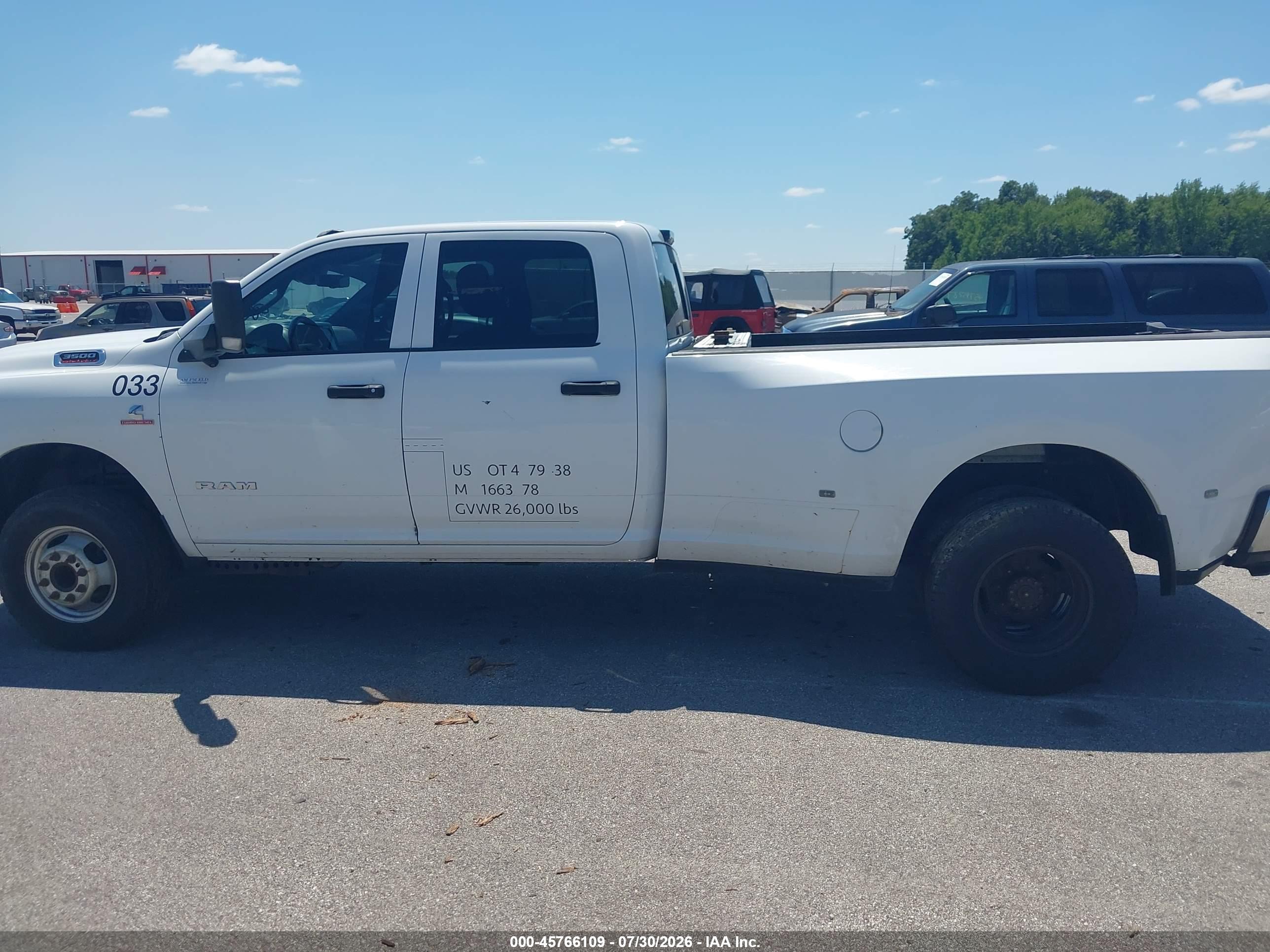 2022 RAM 3500 TRADESMAN  4X4 8' BOX
