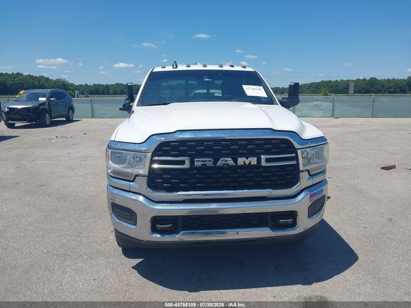 2022 RAM 3500 TRADESMAN  4X4 8' BOX