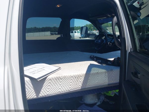 2022 RAM 3500 TRADESMAN  4X4 8' BOX