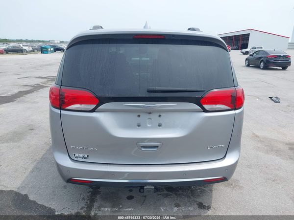2017 CHRYSLER PACIFICA LIMITED — I119