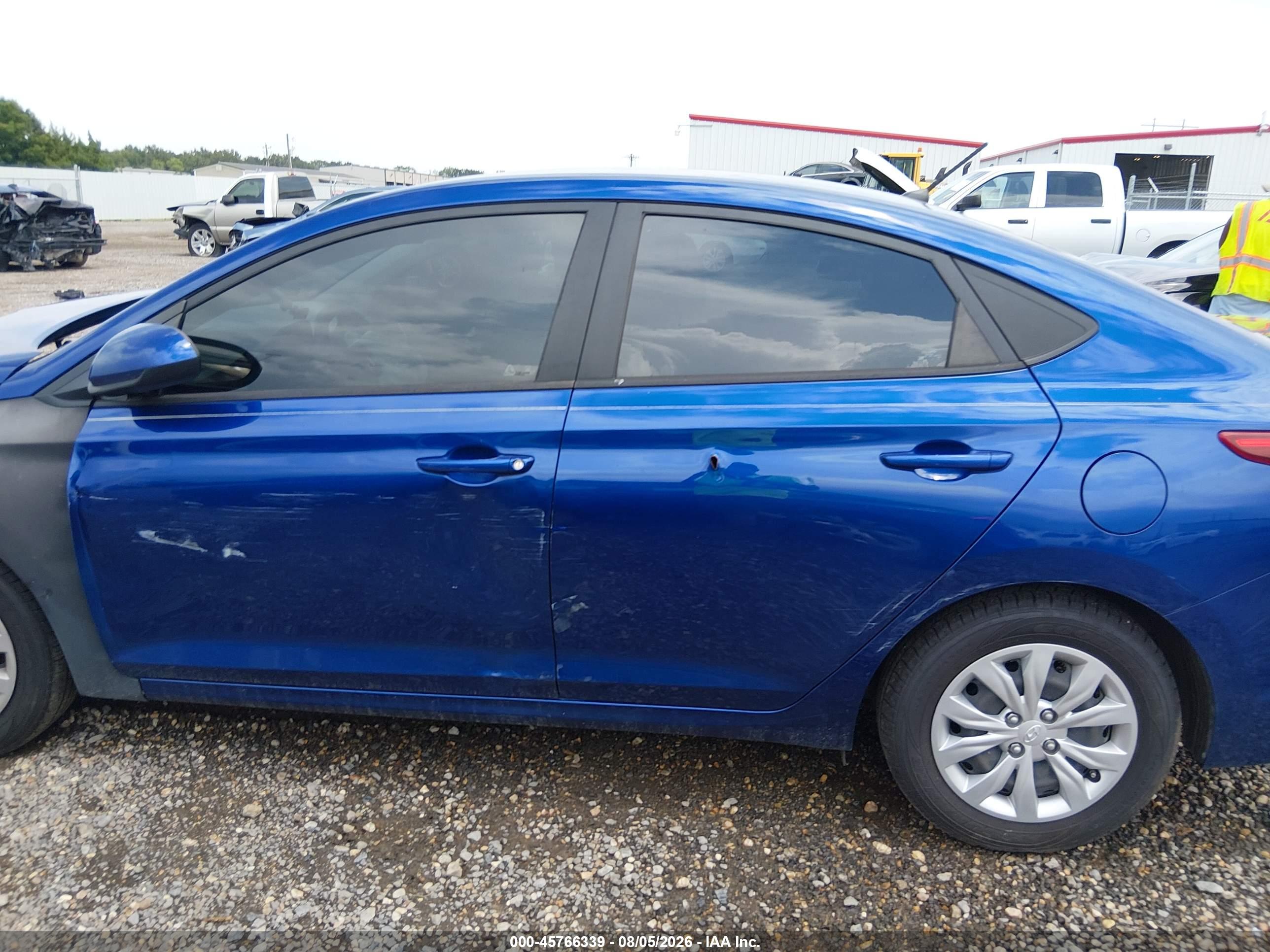 2022 HYUNDAI ACCENT SE