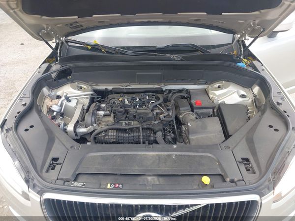 2016 VOLVO XC90 T6 MOMENTUM
