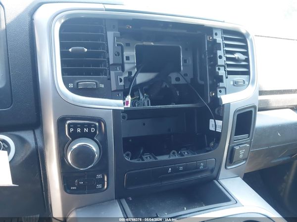 2023 RAM 1500 CLASSIC WARLOCK  4X4 6'4 BOX