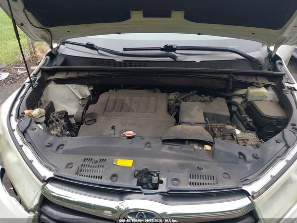 2016 TOYOTA HIGHLANDER XLE V6