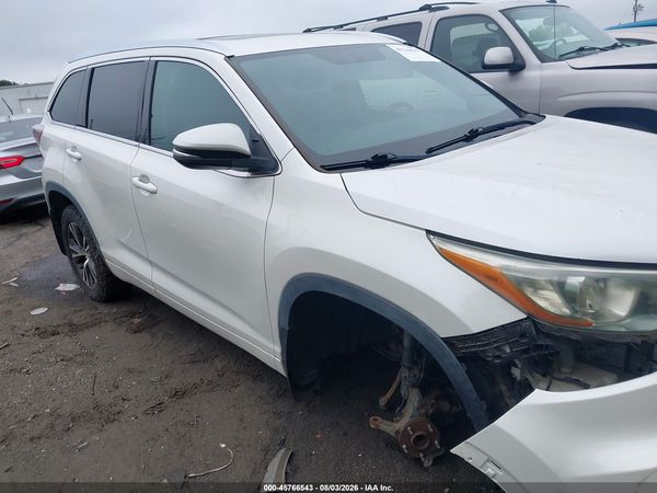 2016 TOYOTA HIGHLANDER XLE V6