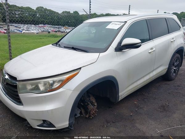2016 TOYOTA HIGHLANDER XLE V6