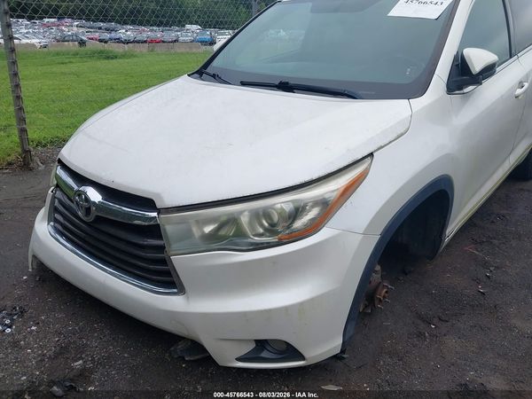 2016 TOYOTA HIGHLANDER XLE V6
