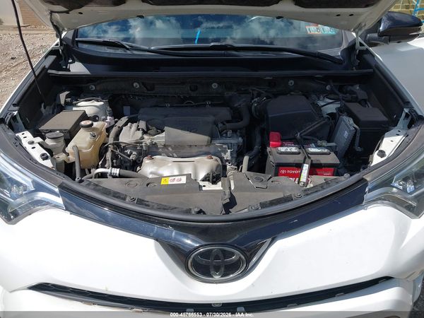2018 TOYOTA RAV4 SE