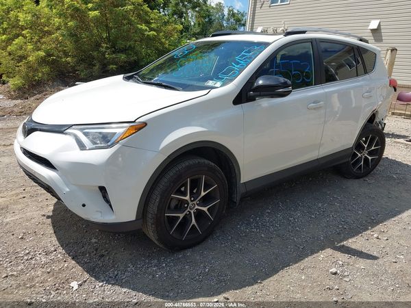 2018 TOYOTA RAV4 SE