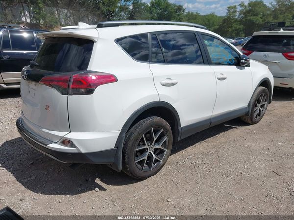2018 TOYOTA RAV4 SE