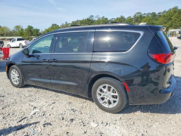 2021 CHRYSLER VOYAGER