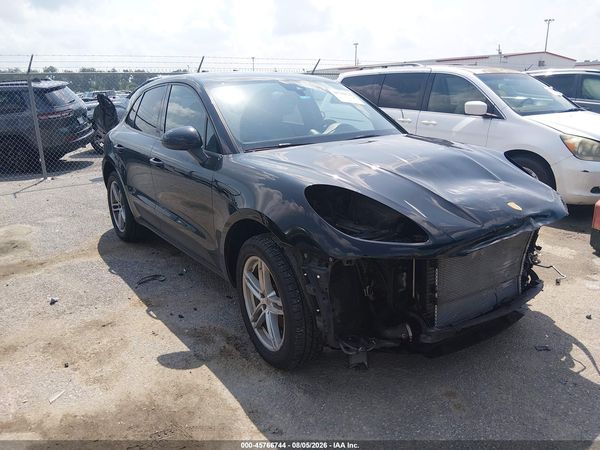 2018 PORSCHE MACAN