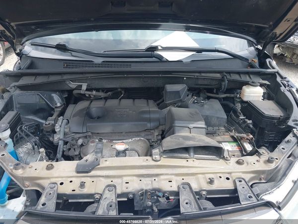 2016 TOYOTA HIGHLANDER LE