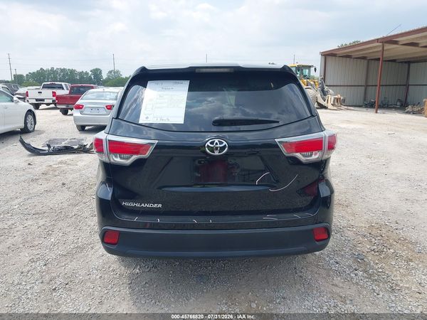 2016 TOYOTA HIGHLANDER LE