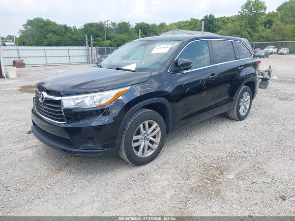 2016 TOYOTA HIGHLANDER LE
