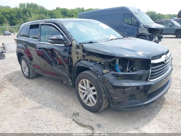 2016 TOYOTA HIGHLANDER LE