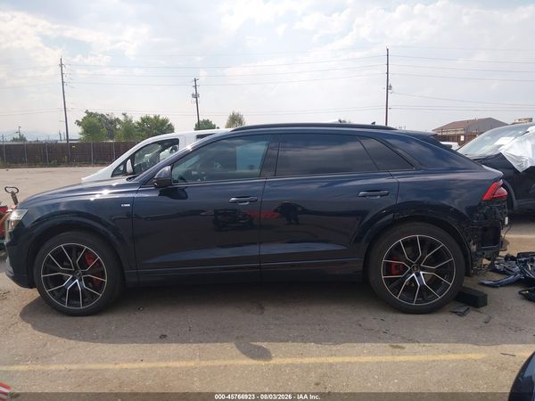 2023 AUDI Q8