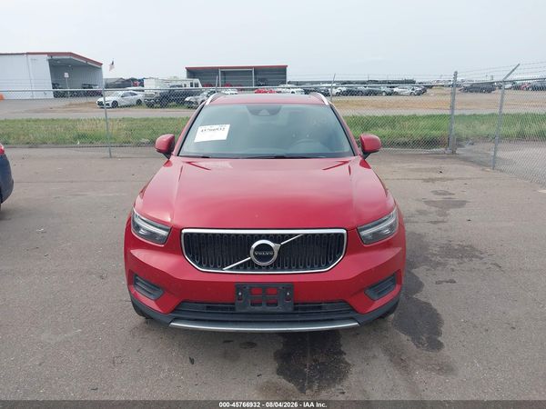 2019 VOLVO XC40 T5 MOMENTUM