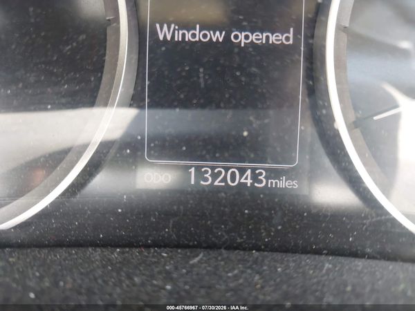 2016 LEXUS IS 350 — I118