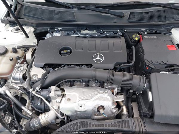2022 MERCEDES-BENZ A 220 A220