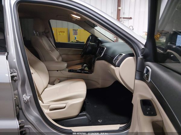 2019 JEEP GRAND CHEROKEE LAREDO E 4X4