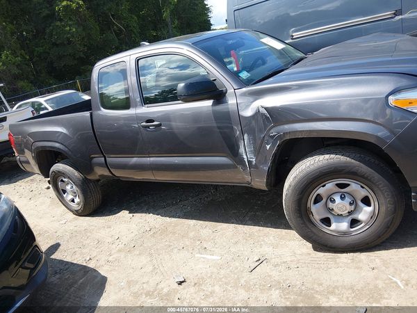2016 TOYOTA TACOMA SR