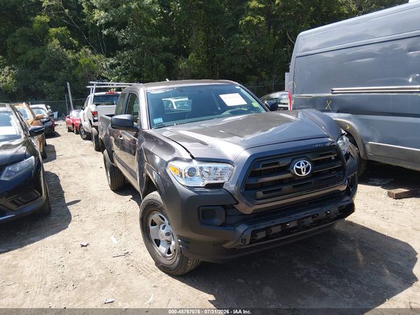 2016 TOYOTA TACOMA SR
