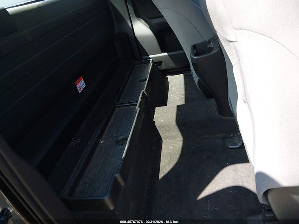 2016 TOYOTA TACOMA SR