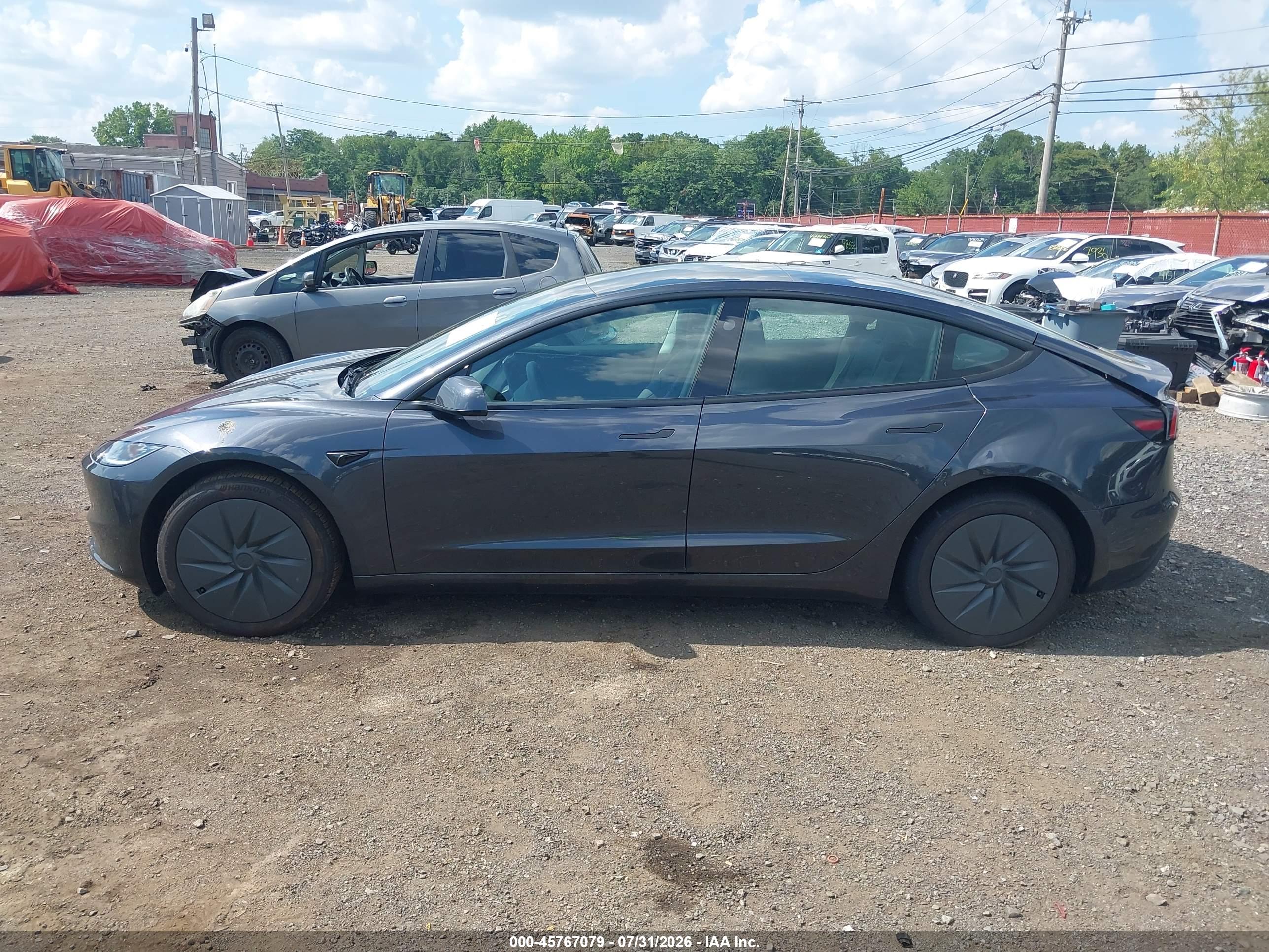 2026 TESLA MODEL 3