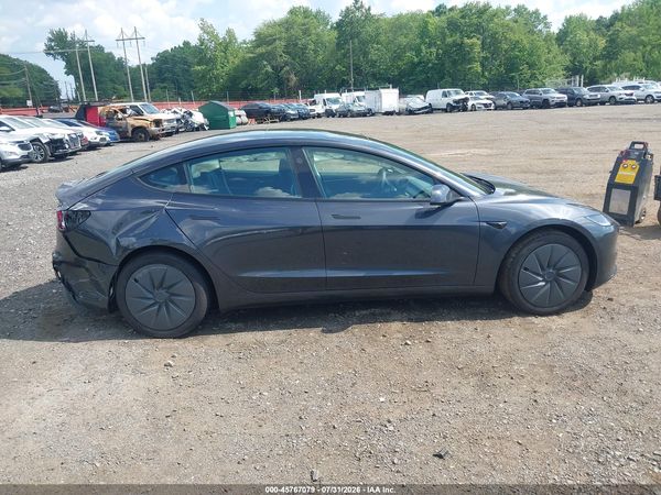 2026 TESLA MODEL 3