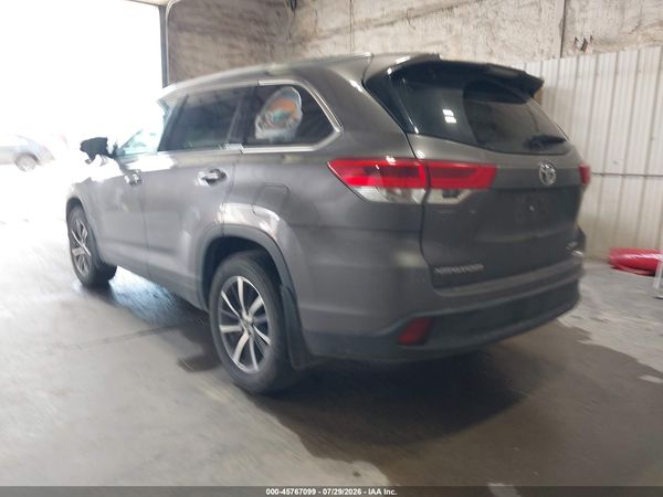 2017 TOYOTA HIGHLANDER XLE