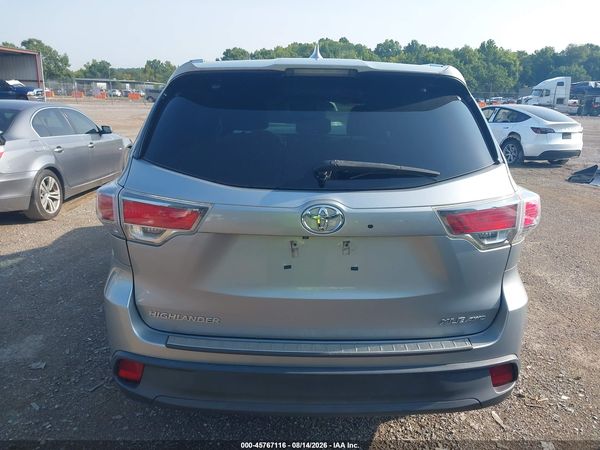 2016 TOYOTA HIGHLANDER XLE V6
