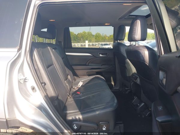 2016 TOYOTA HIGHLANDER XLE V6